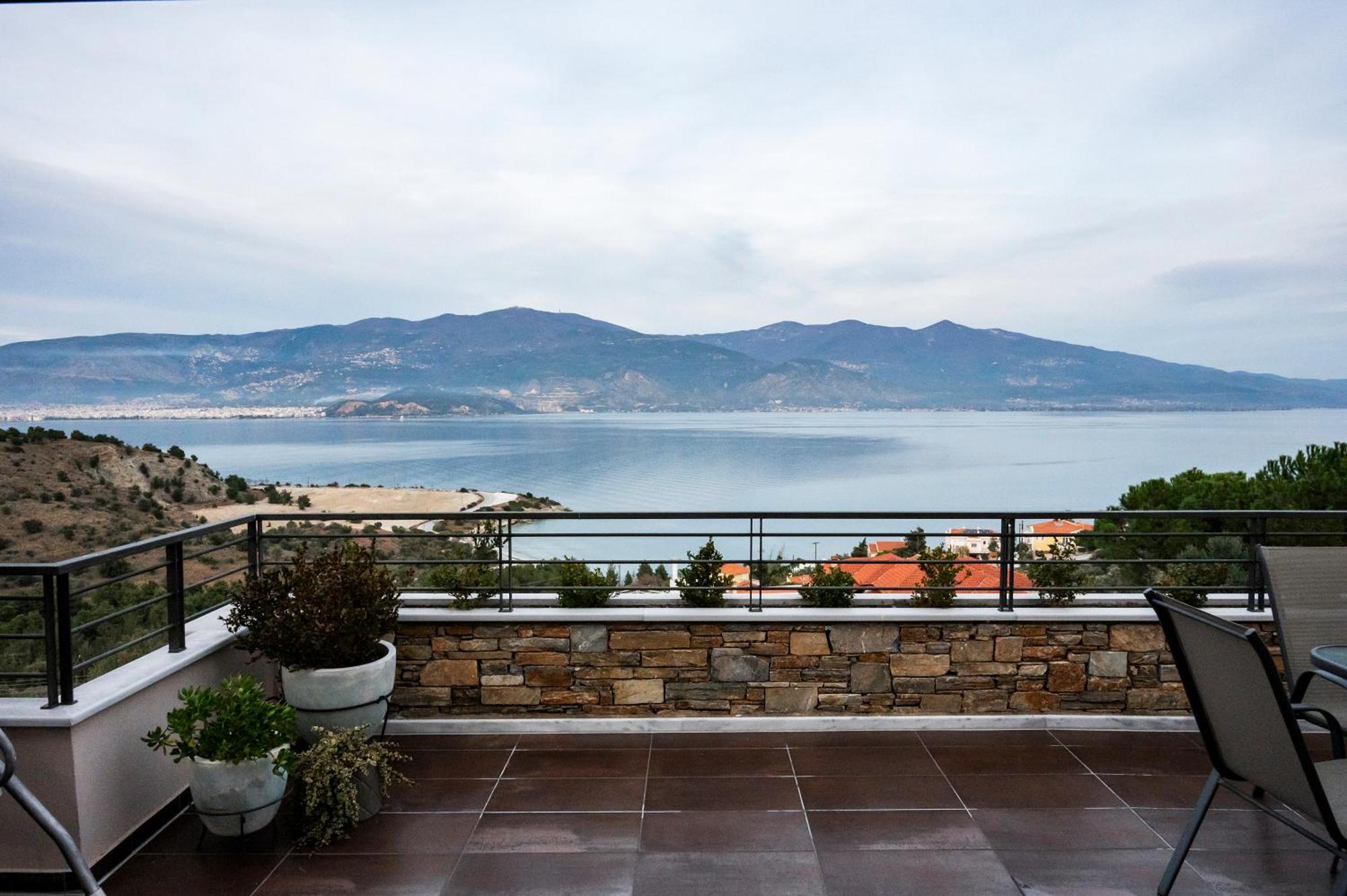 Cielo Hospitality Apartment Volos Bagian luar foto