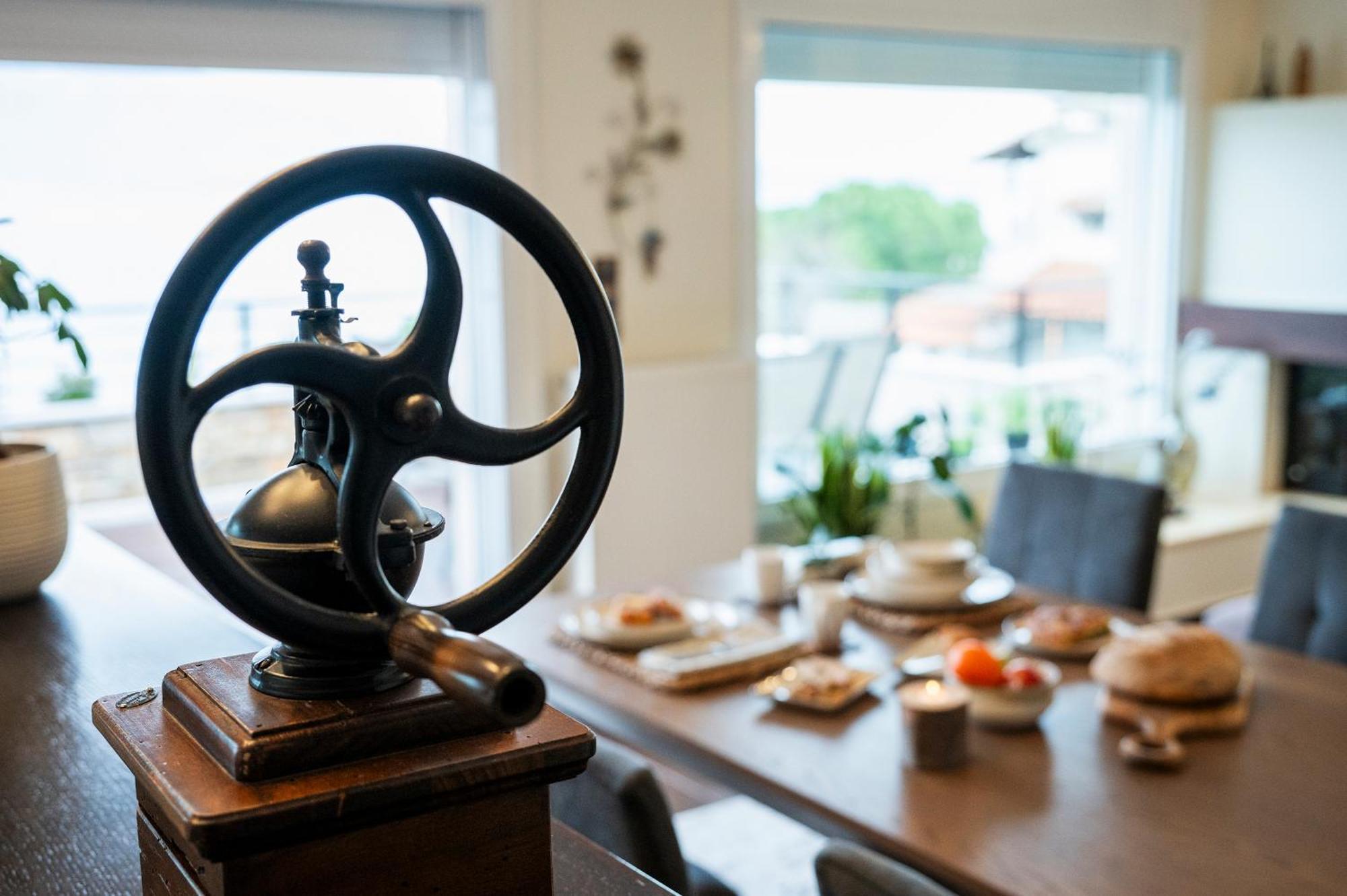 Cielo Hospitality Apartment Volos Bagian luar foto