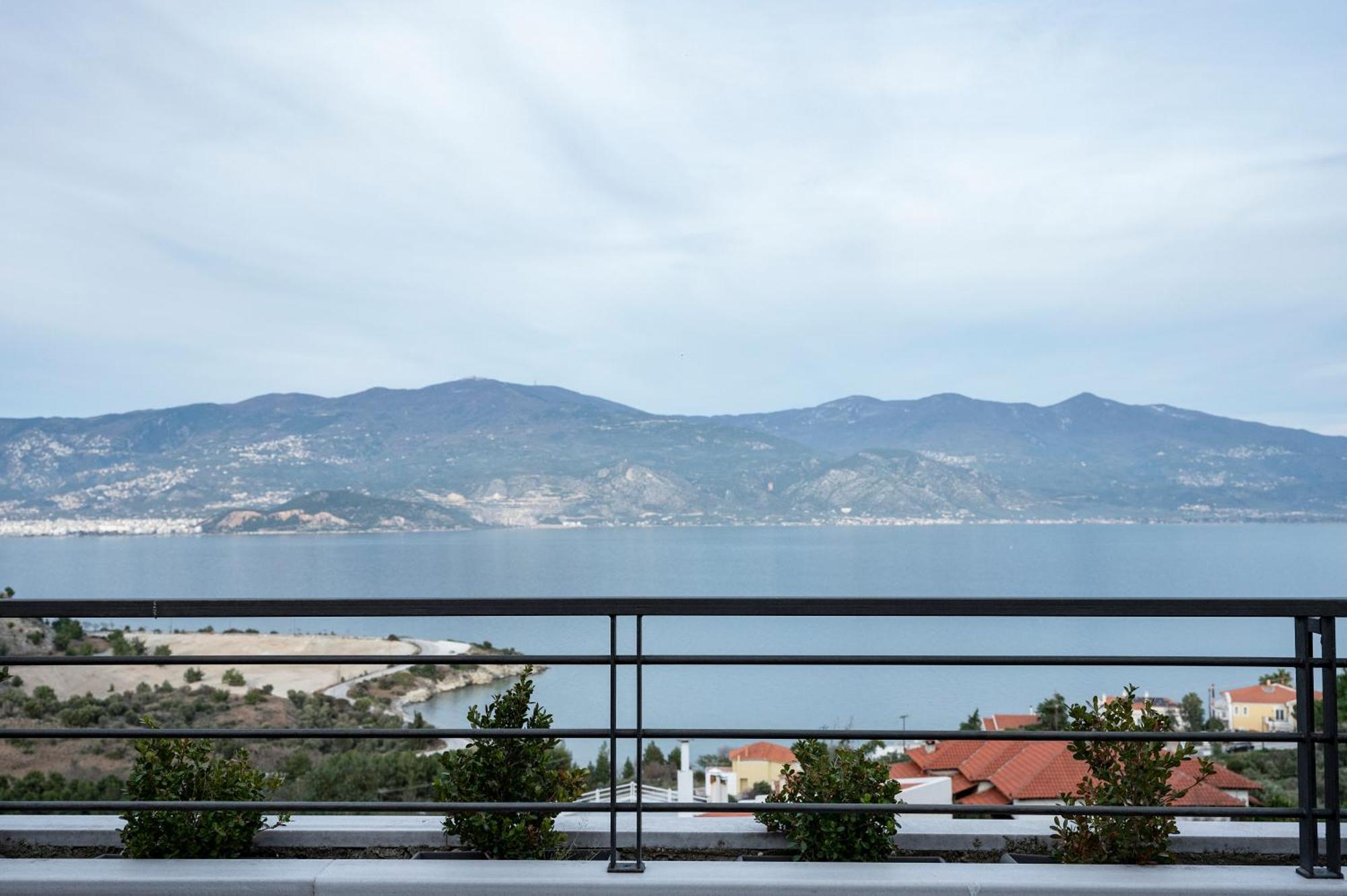 Cielo Hospitality Apartment Volos Bagian luar foto