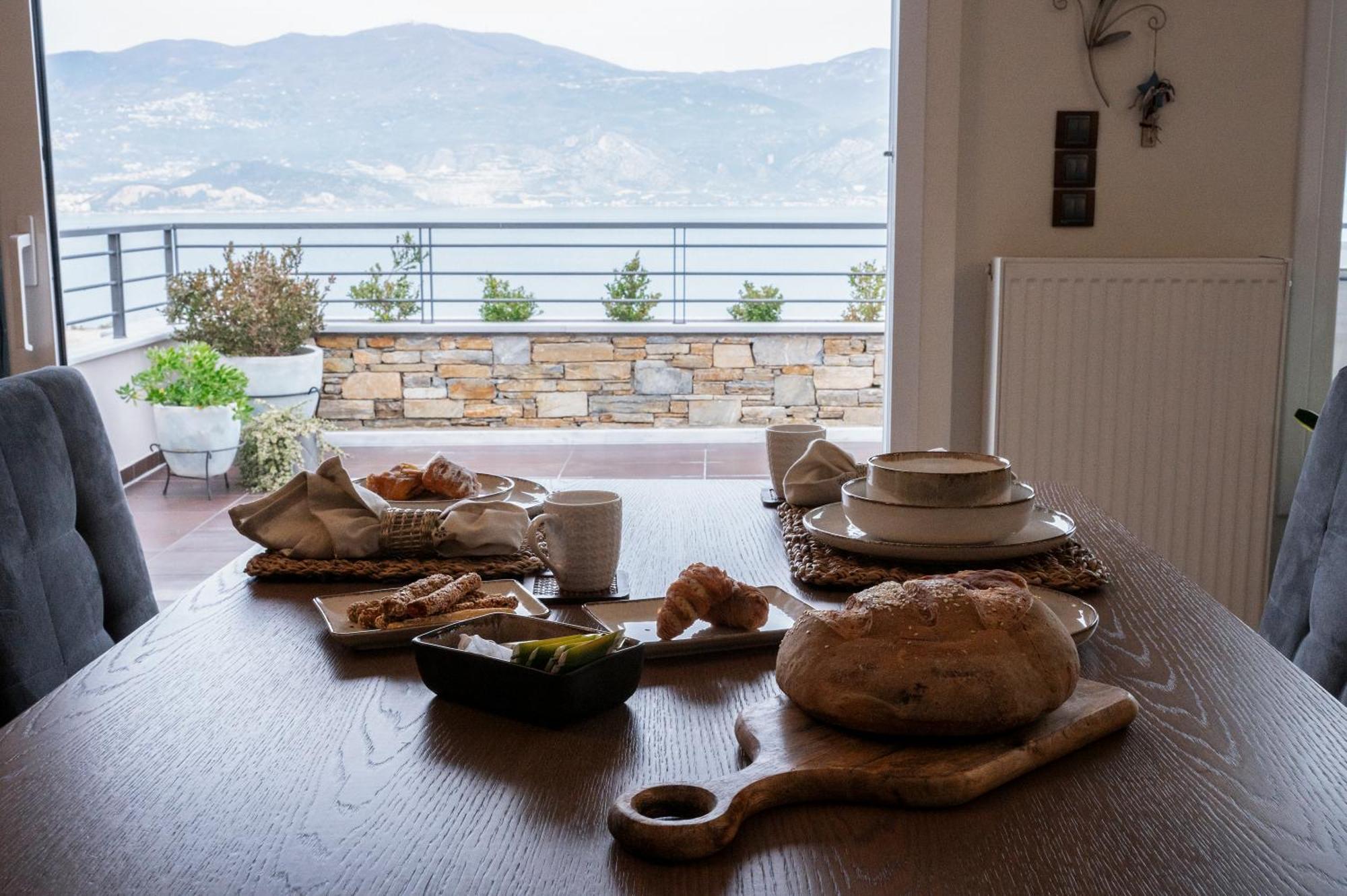 Cielo Hospitality Apartment Volos Bagian luar foto